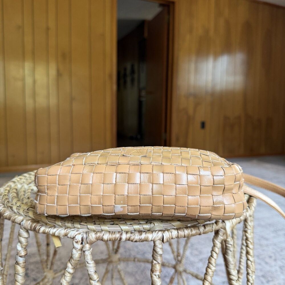 Able Valerie Leather Crossbody Bag In Pebble -Tan Cream Woven Midi Sac - Picture 3 of 16